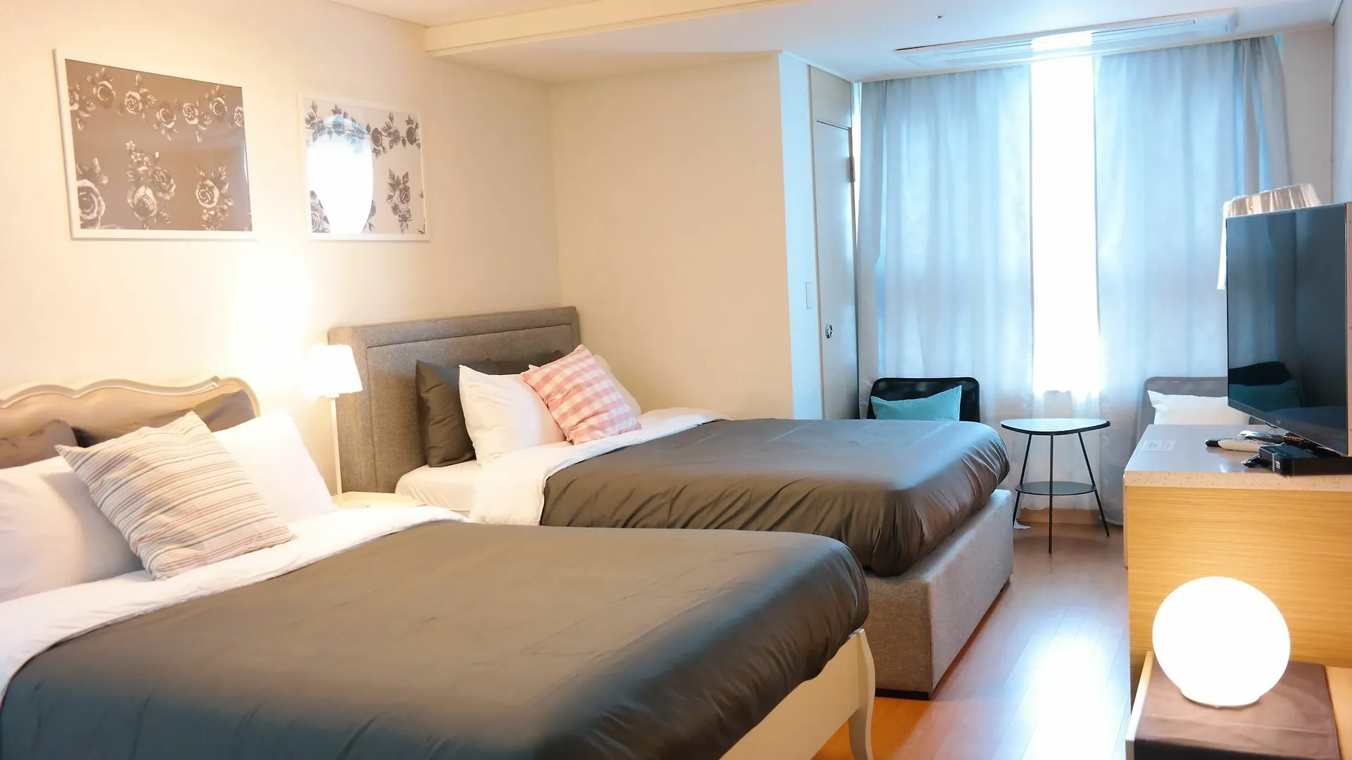 Myeongdong Auto Studio Σεούλ 0*,  Νότια Κορέα